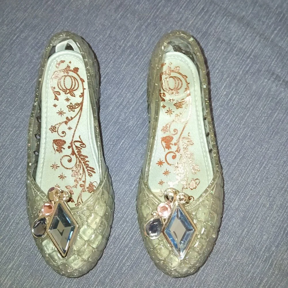 Disney Cinderella Clear White shoes 9/10 size used